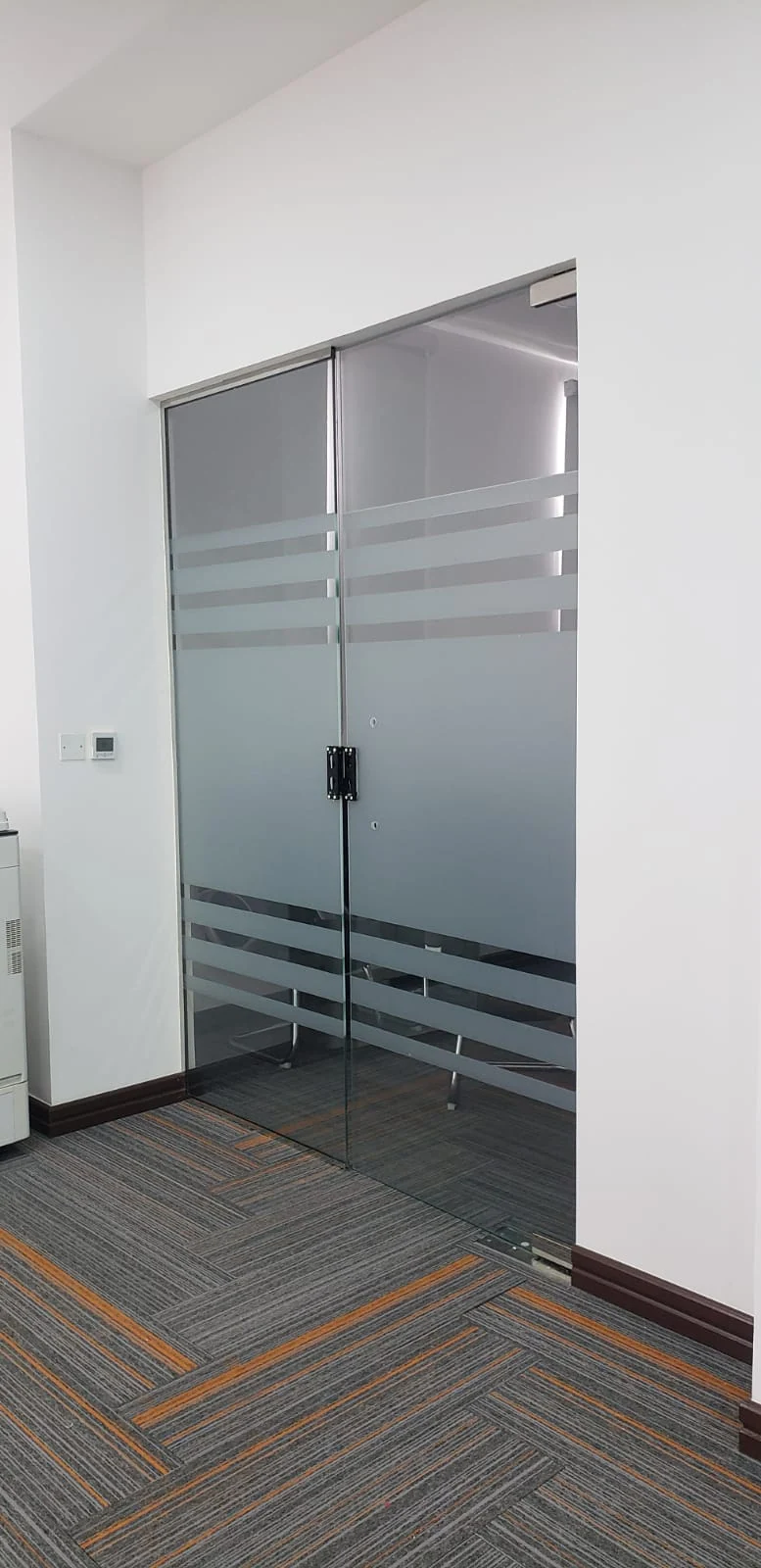 Glass Partition — Takween interior fit-out work