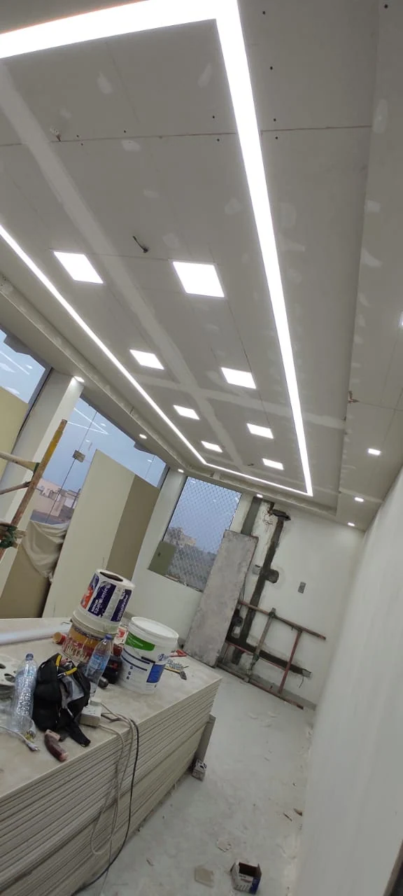 Lighting & Ceiling Detail — Takween interior fit-out work